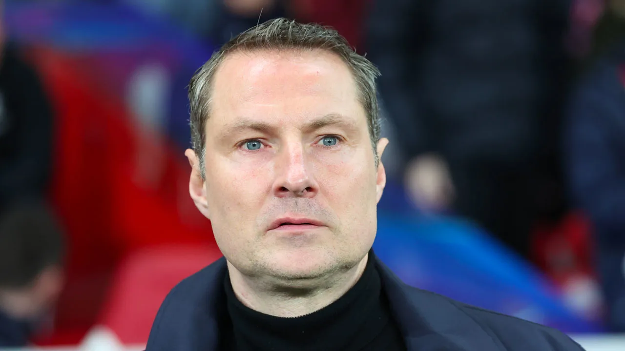 Brian Priske aangeslagen na zware nederlaag tegen Lille: 'Ontgoocheld en teleurgesteld!'