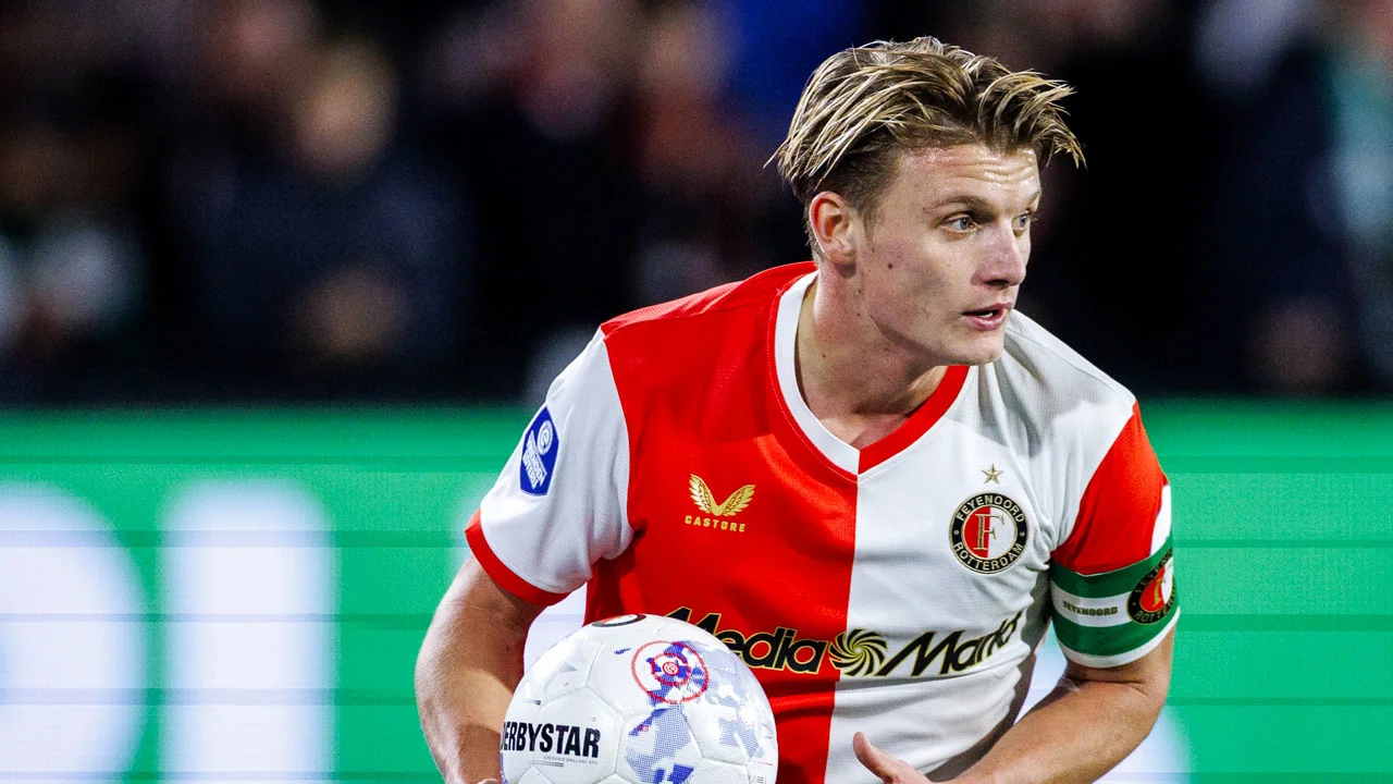Feyenoord neemt koppositie Eredivisie weer over na zege op FC Volendam
