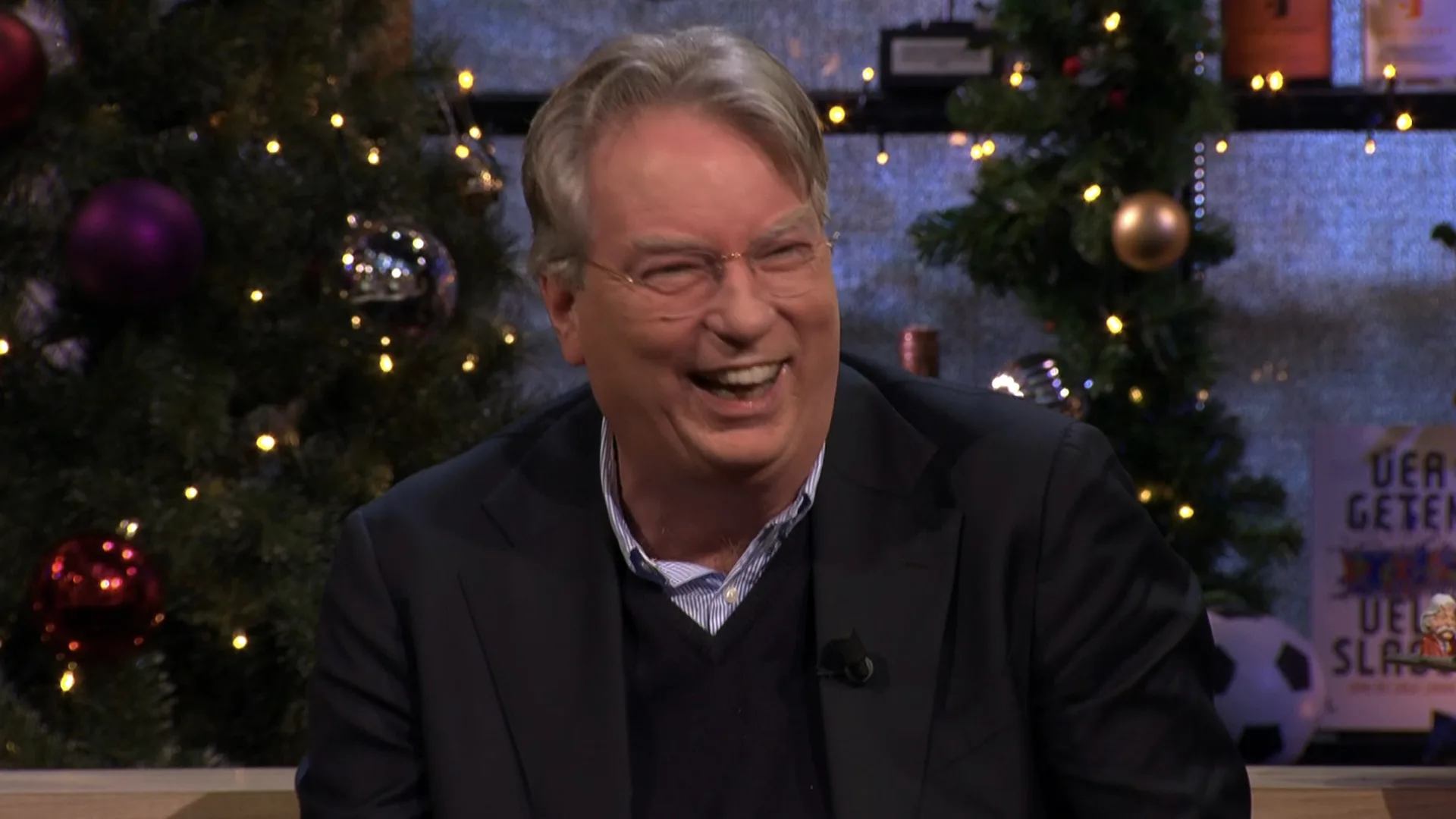 Arend Jan Boekestijn krijgt live in uitzending Vandaag Inside een berichtje van Pauw & De Wit