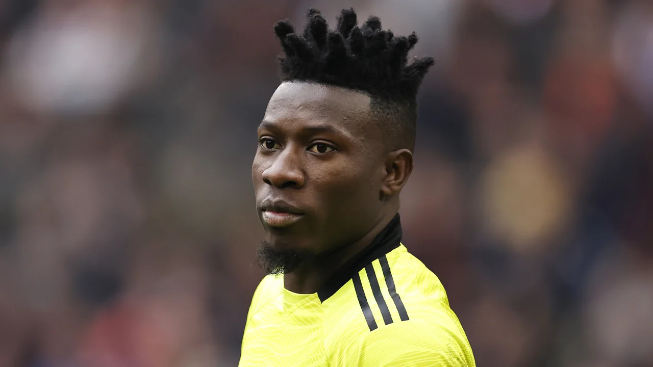'Erik ten Hag heeft André Onana op vakantie gestuurd'