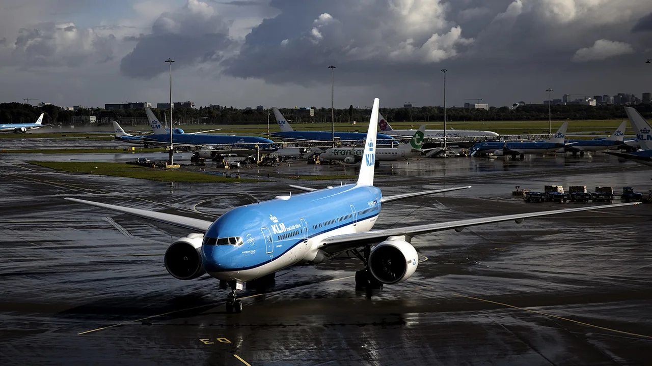Vliegtuig naar Canada keert terug op Schiphol vanwege agressieve passagier