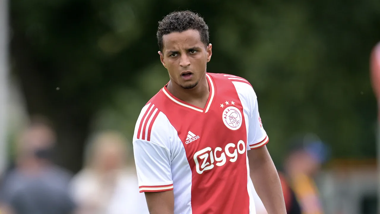 Ihattaren niet mee op trainingskamp naar Oostenrijk