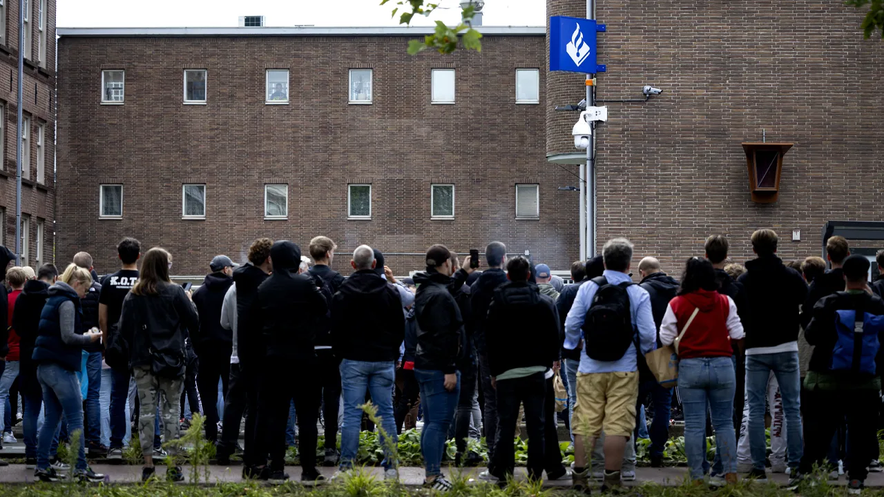Deel verdachten Ajax-demonstratie weer vrij