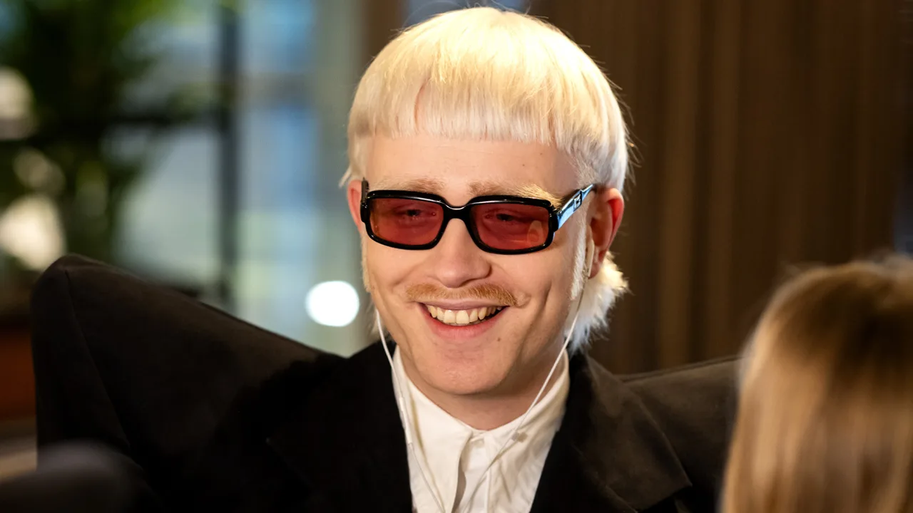 Joost Klein vertrekt naar Zweden voor Eurovisie Songfestival