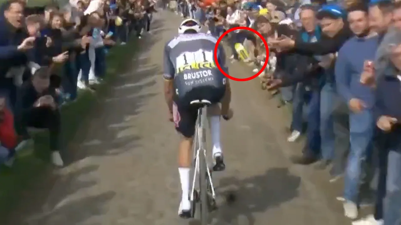 Man die bidon gooide naar Mathieu van der Poel meldt zich bij politie