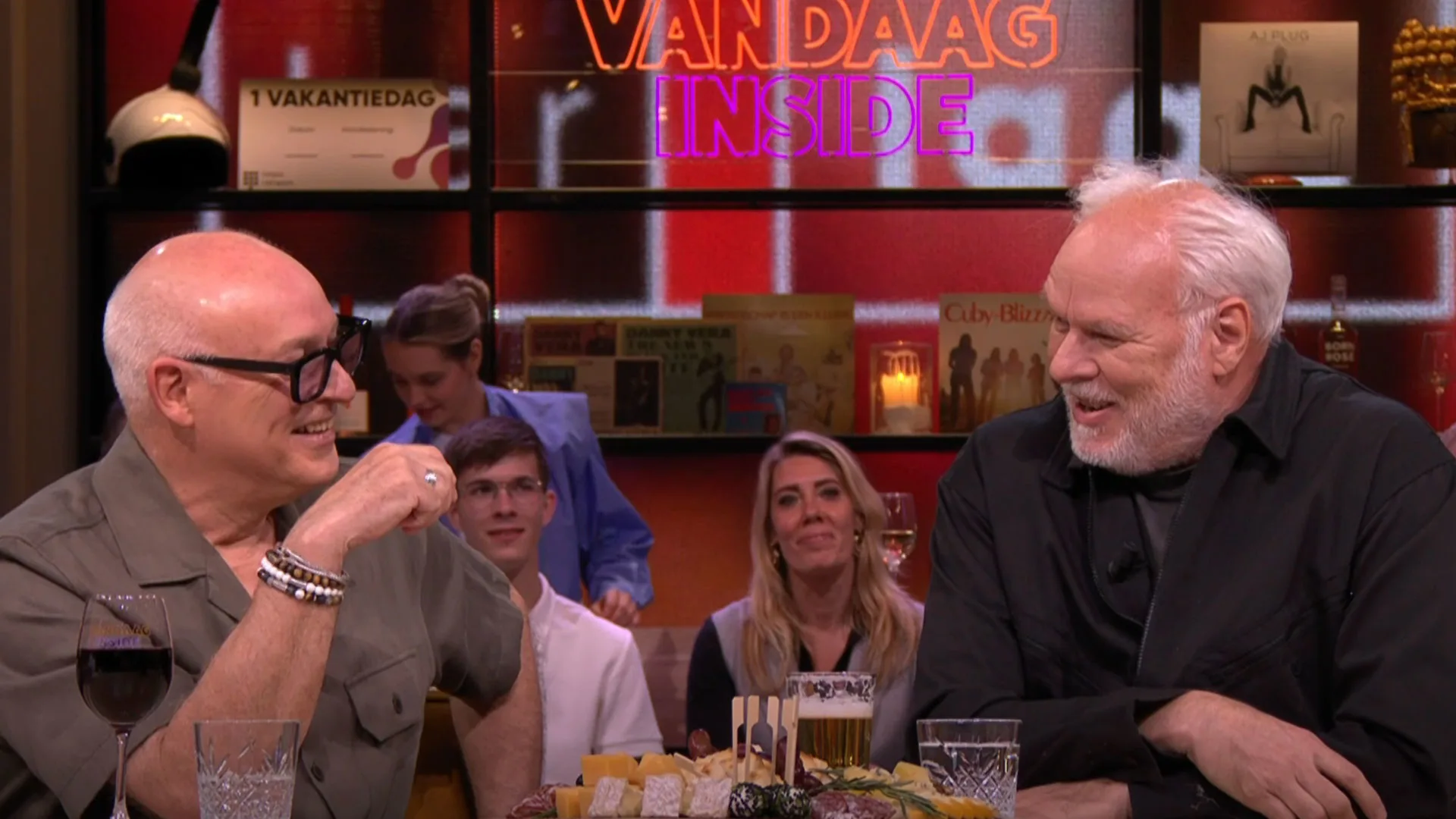 Kijk hier de laatste aflevering van het Vandaag Inside-seizoen met Nico Dijkshoorn terug! 