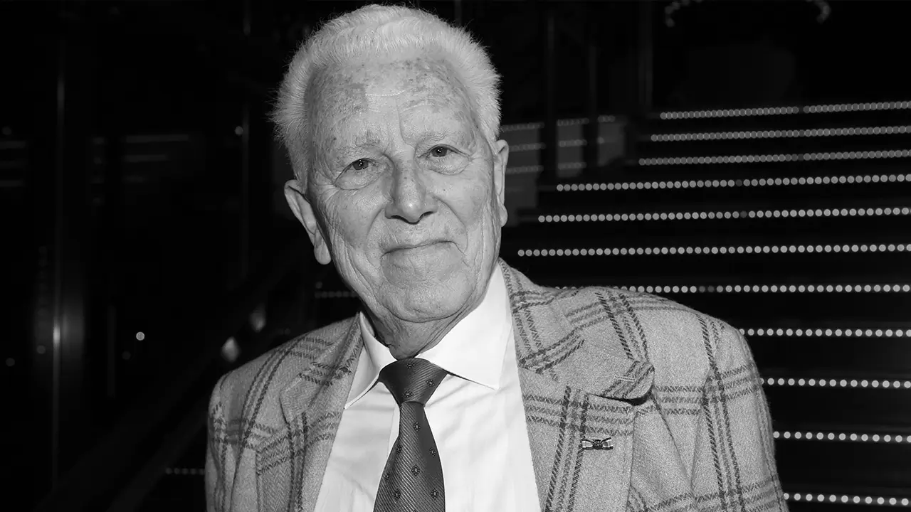 Paul van Gorcum, bekend als Baron van Bassie & Adriaan, overleden