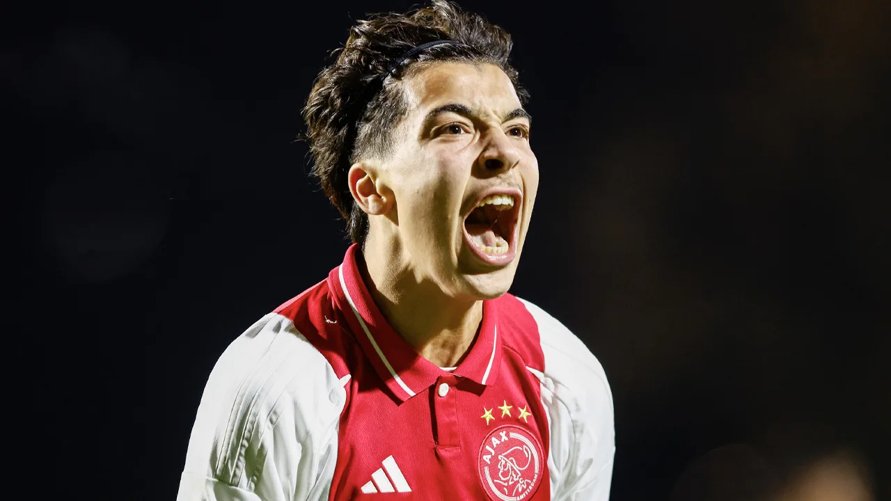 'Ajax bereikt mondeling akkoord met Bounida en Berghuis over nieuw contract'