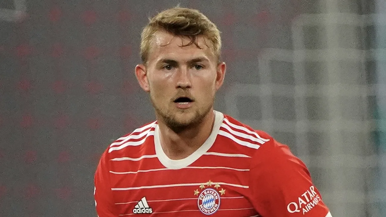 De Ligt en Gravenberch grijpen Duitse Supercup met Bayern München