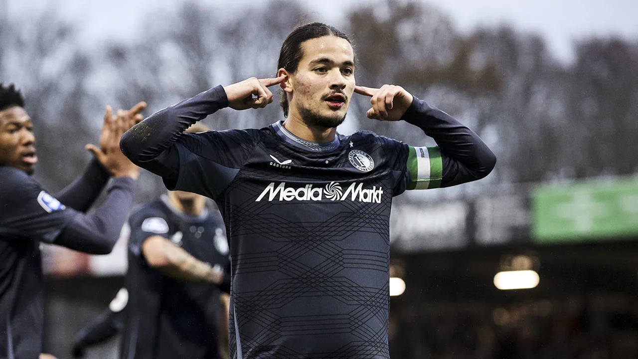 Feyenoord beëindigt slechte reeks met moeizame zege bij Telstar