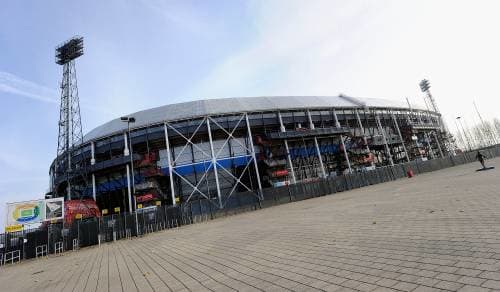 KNVB denkt aan ArenA of Kuip voor voetbalsters
