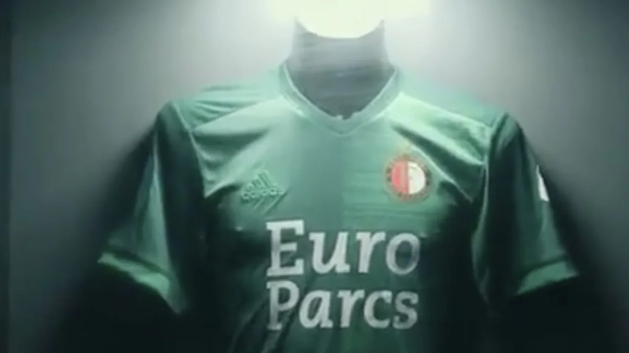 Feyenoord geeft supporters die afzien van tegemoetkoming uniek uitshirt cadeau