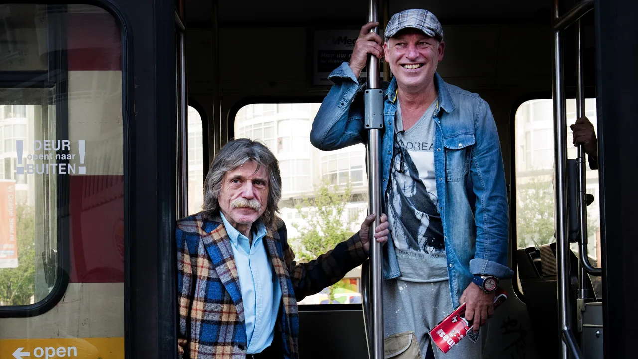 Fan maakt met AI cover van ‘Sexy Als Ik Dans’, gezongen door Johan Derksen en René van der Gijp