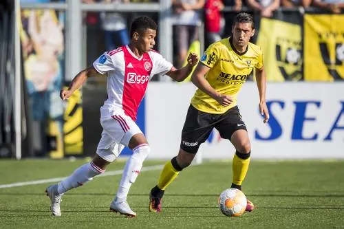 Ajax ziet Neres uitvallen