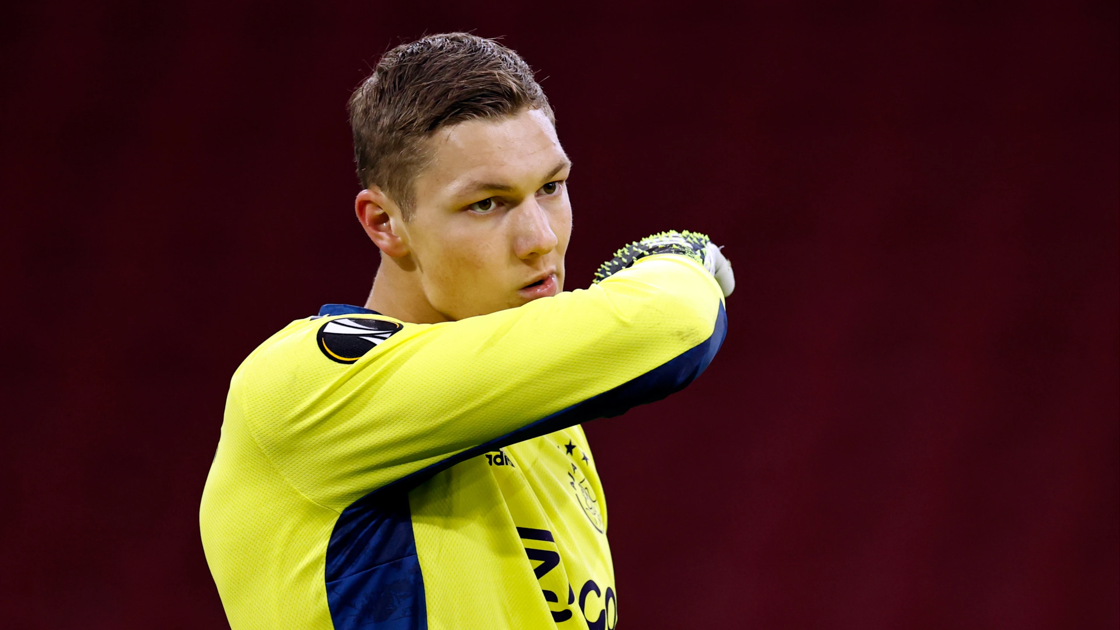 Valentijn keihard over Scherpen: 'De medische staf moet Stekelenburg heel snel speelklaar krijgen'