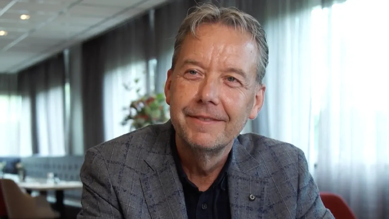 Valentijn vertelt hoe hij bij De Telegraaf terecht is gekomen: 'Ik krijg bijna tranen in m'n ogen'