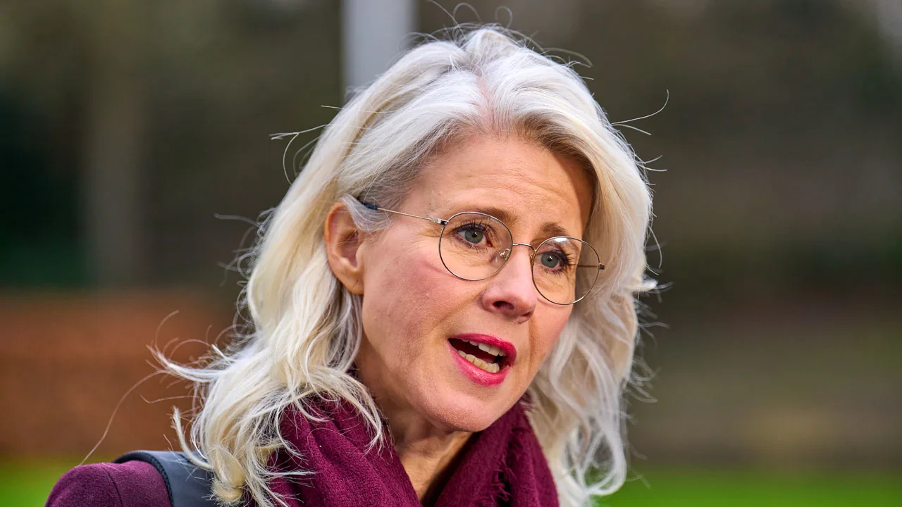 Mona Keijzer wil verbod op voorrang van statushouders voor sociale huurwoningen