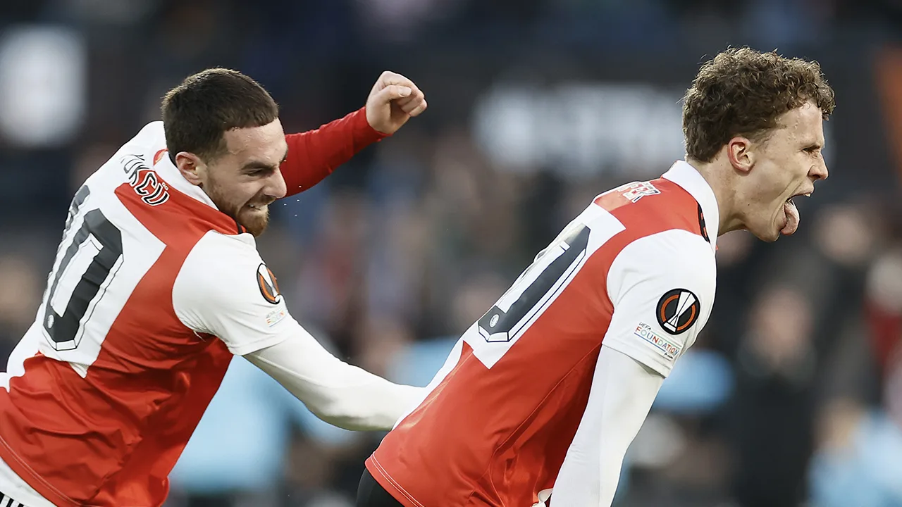 Feyenoorders Wieffer en Kokcü genomineerd voor individuele Europa League-prijzen