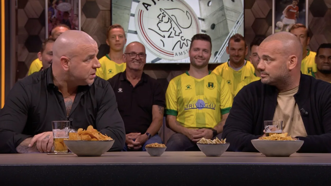 Andy doet beroep op Wesley: 'Jij moet Ajax redden, anders gaat het helemaal verkeerd!'