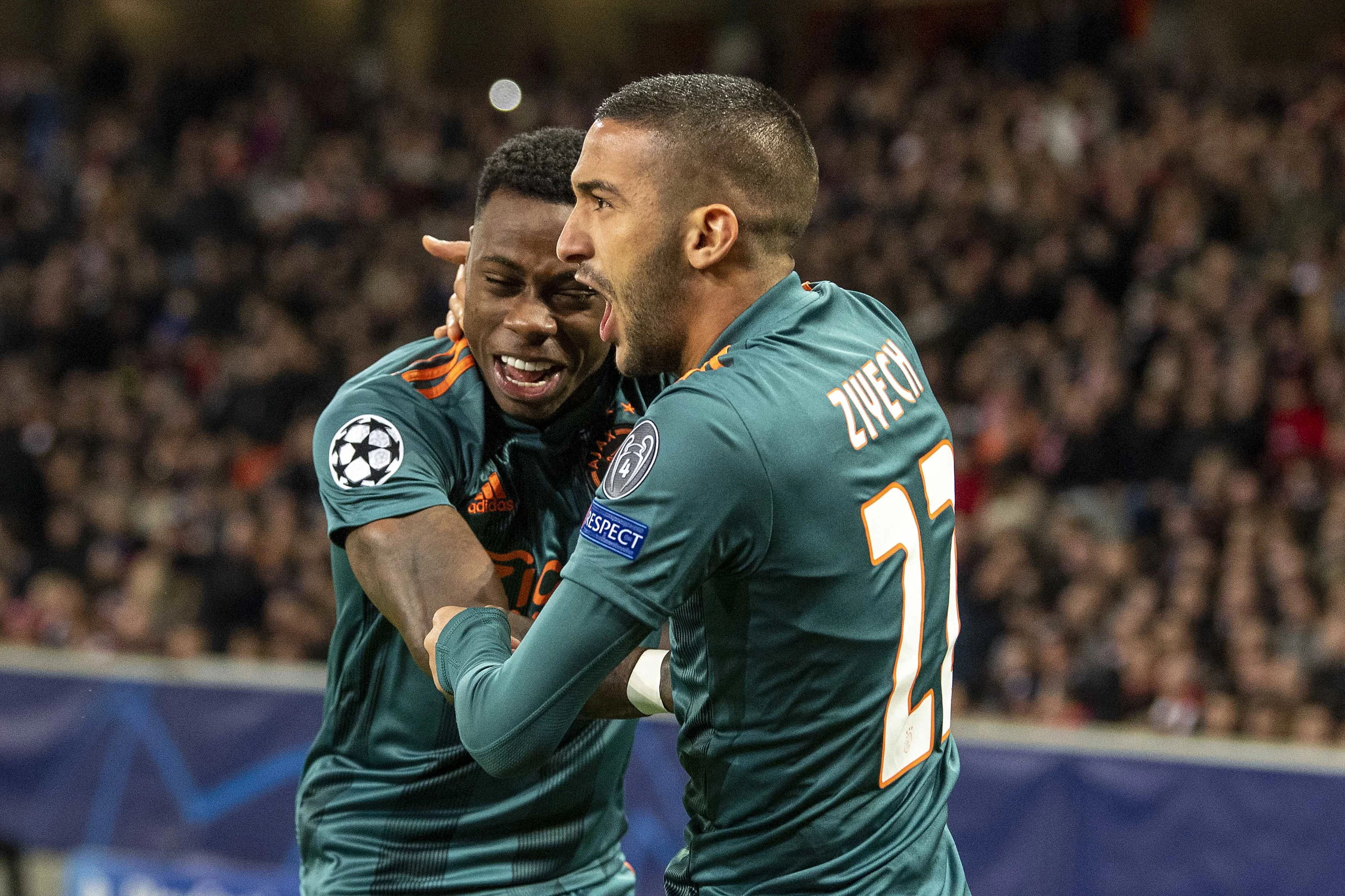 Ajax met Ziyech en Promes in de basis tegen AZ