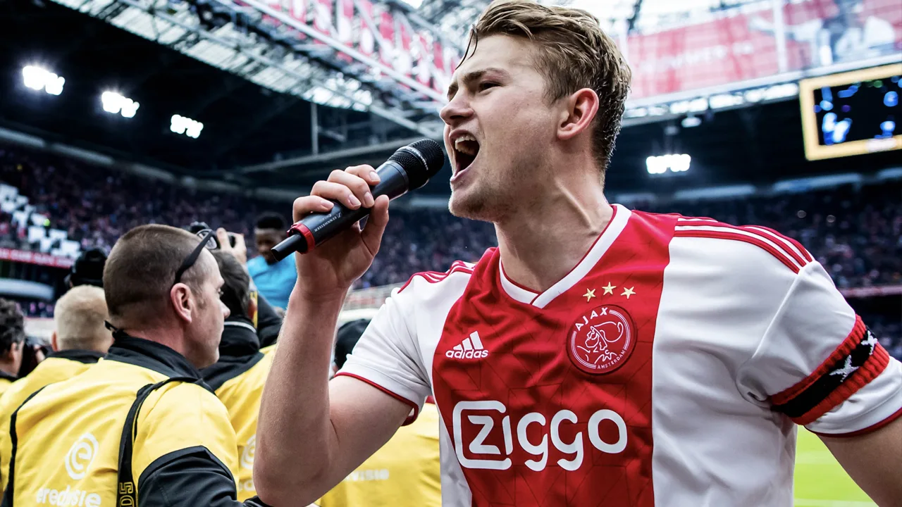 'De Ligt dichtbij overgang naar Manchester United na onberispelijk bod'