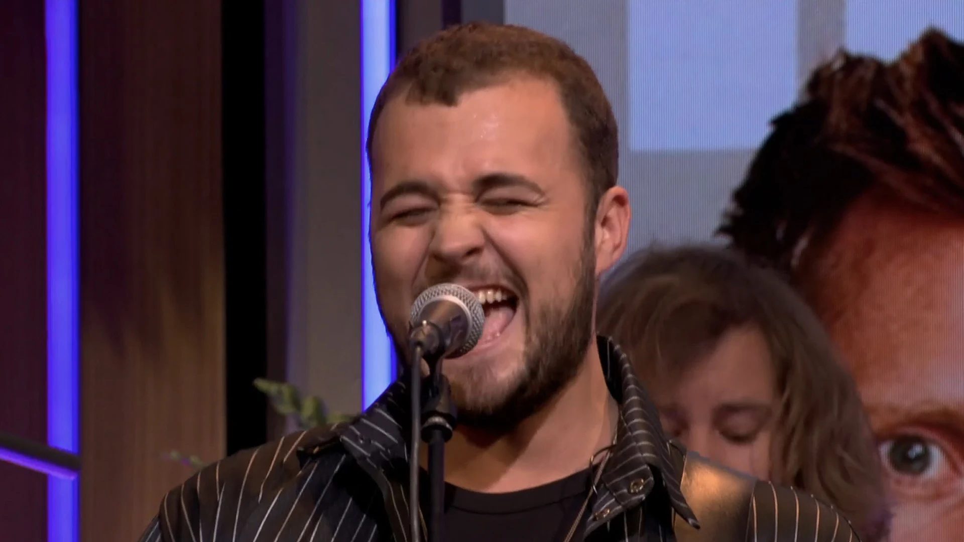 MainCourse zorgt met ‘Love You Inside Out’ voor een feestelijke start van De Oranjezondag