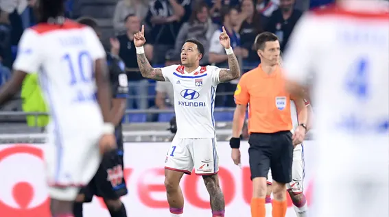 BAM! Memphis schiet prachtig raak