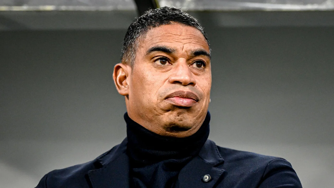 Michael Reiziger niet benaderd door Ajax voor functie van hoofdcoach