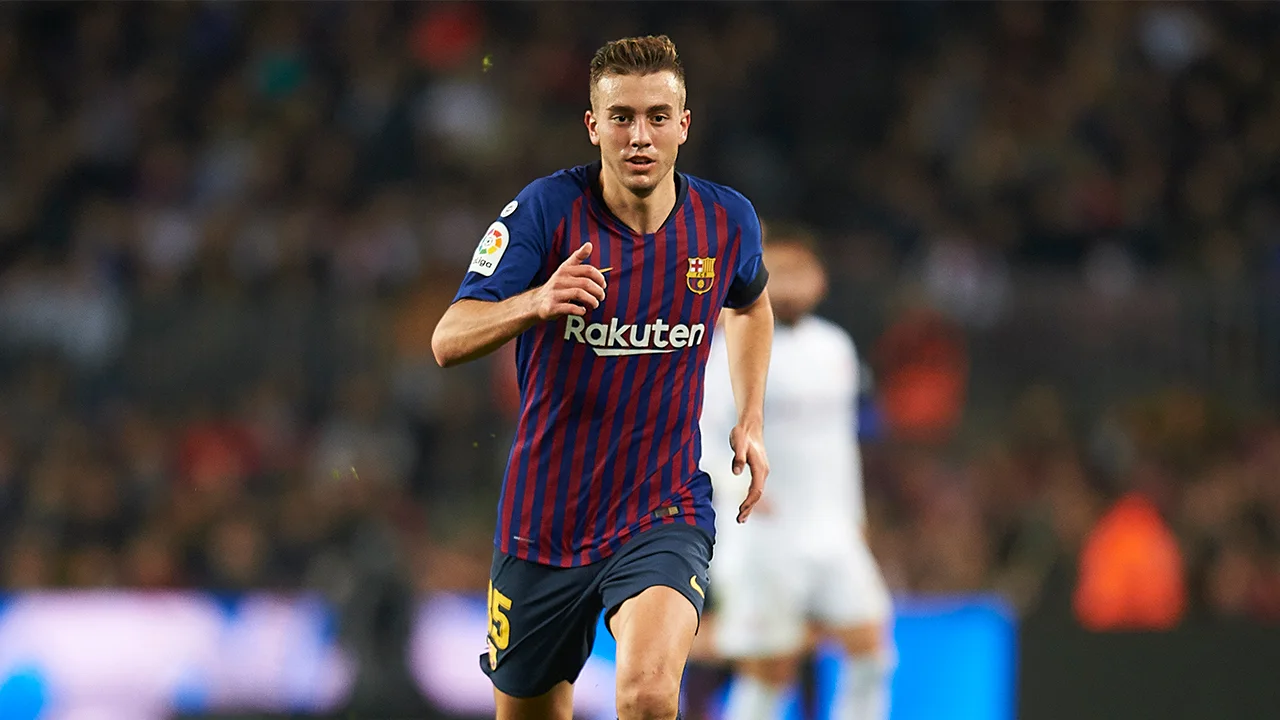 FC Twente huurt Busquets van FC Barcelona