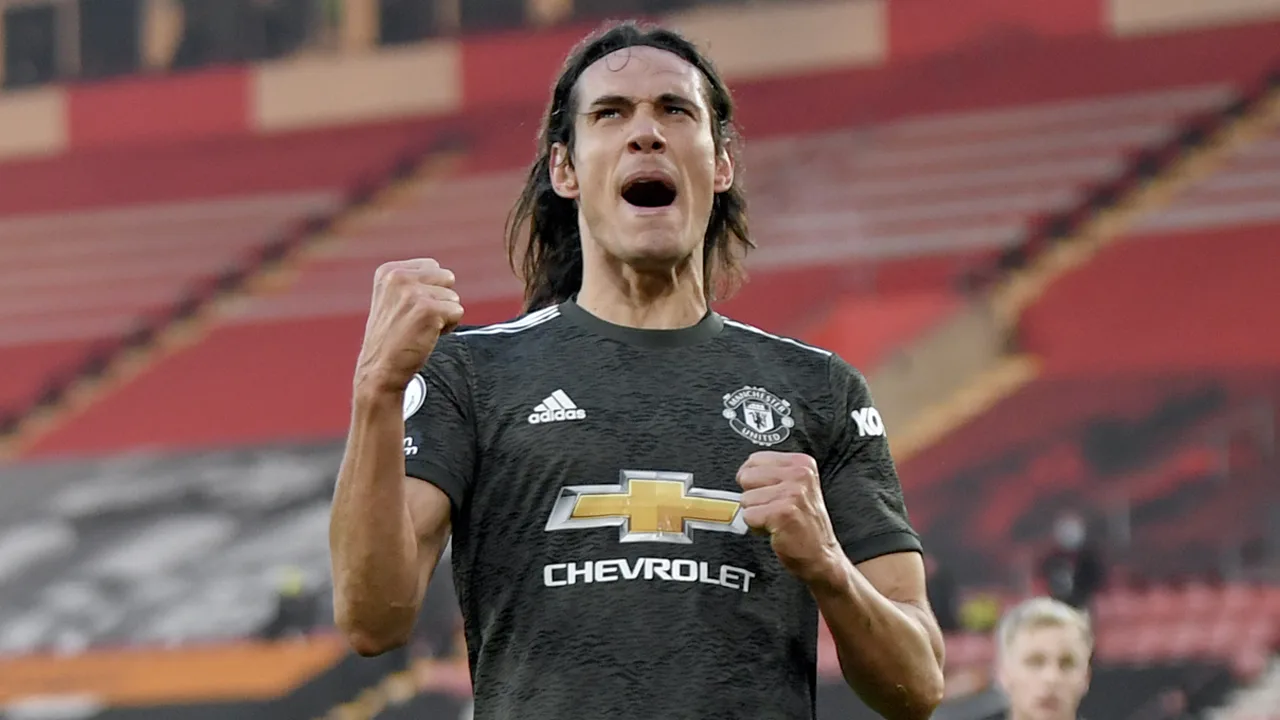 Heldenrol Cavani bij spectaculaire comeback United: 2-3