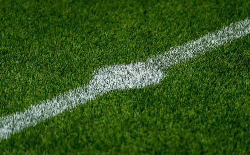 KNVB blij dat gevoetbald kan worden