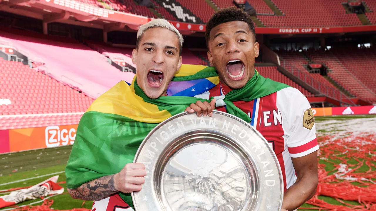 Ajax start zonder Tadic maar met Neres en Schuurs tegen Sporting