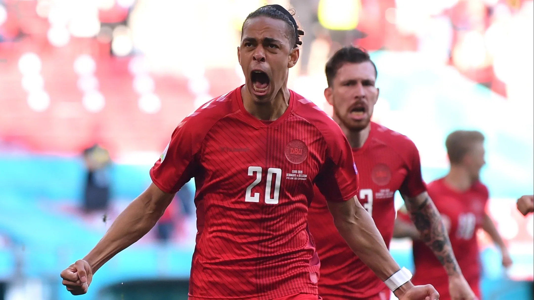 Emotie komt los in Kopenhagen na razendsnelle voorsprong Denemarken