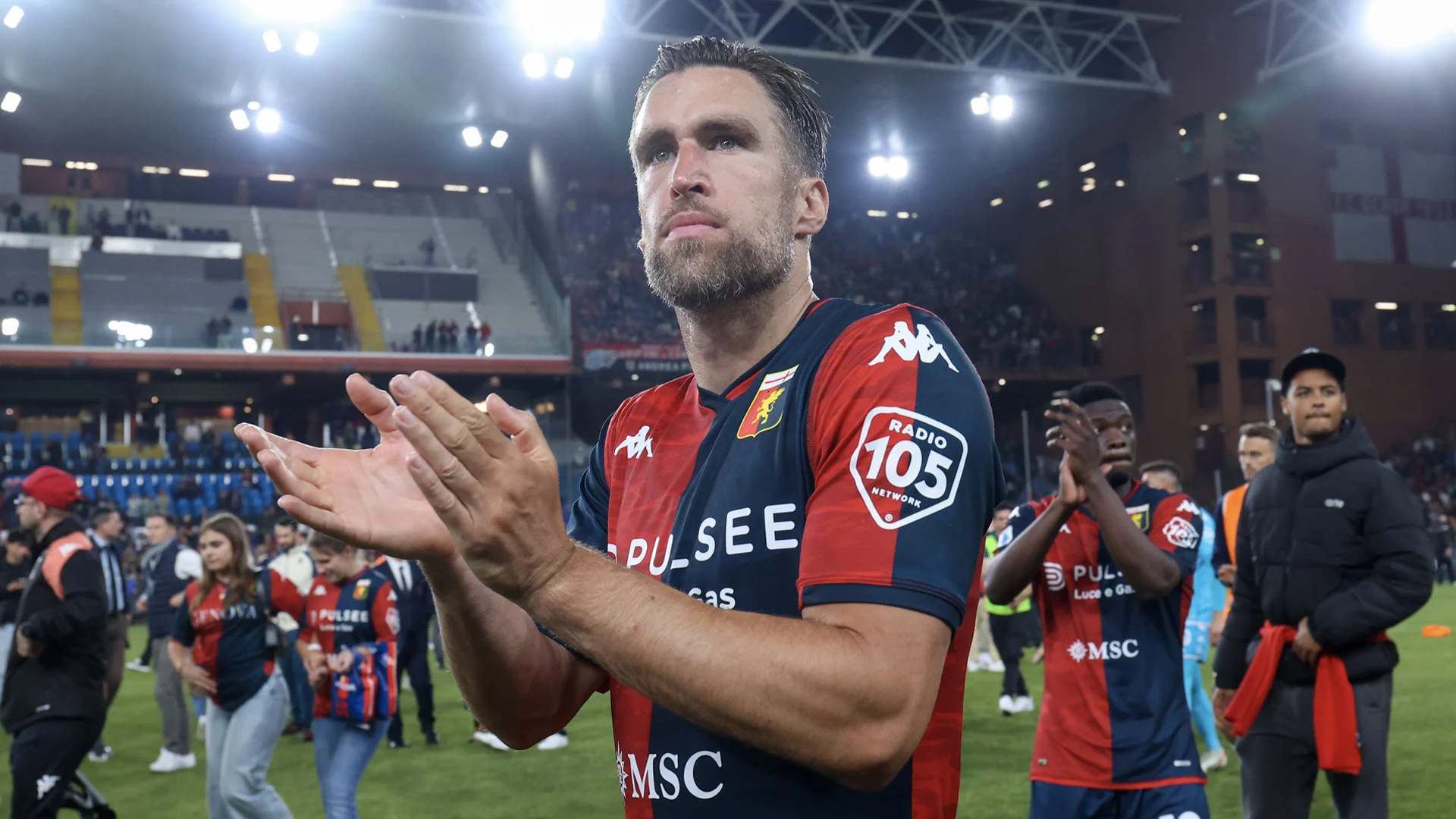 Strootman (34) stopt met voetballen