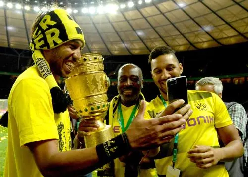 Vader Aubameyang bondscoach Gabon