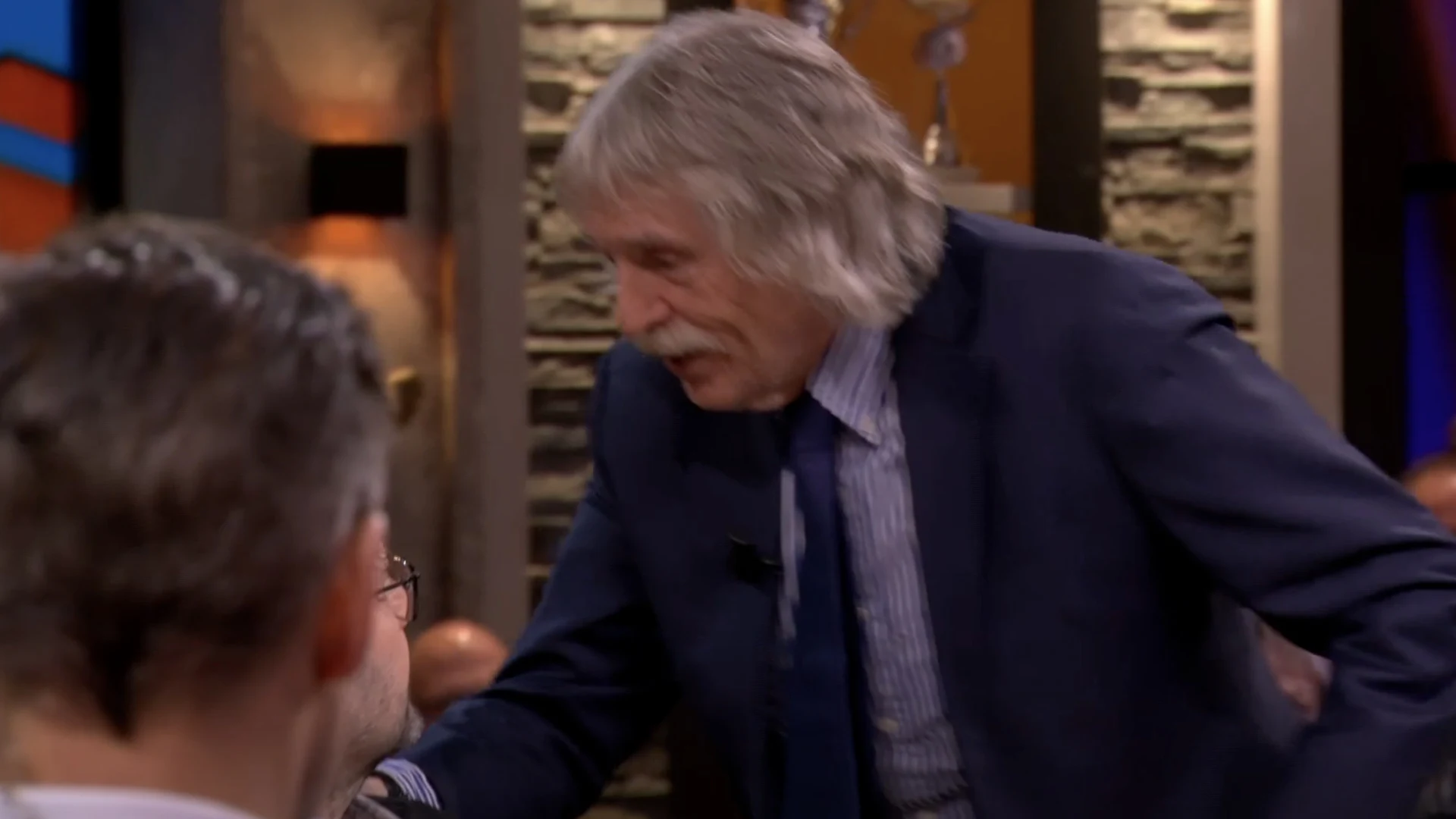 Johan staat plotseling weer op bij Vandaag Inside: 'Wat ga je doen?'