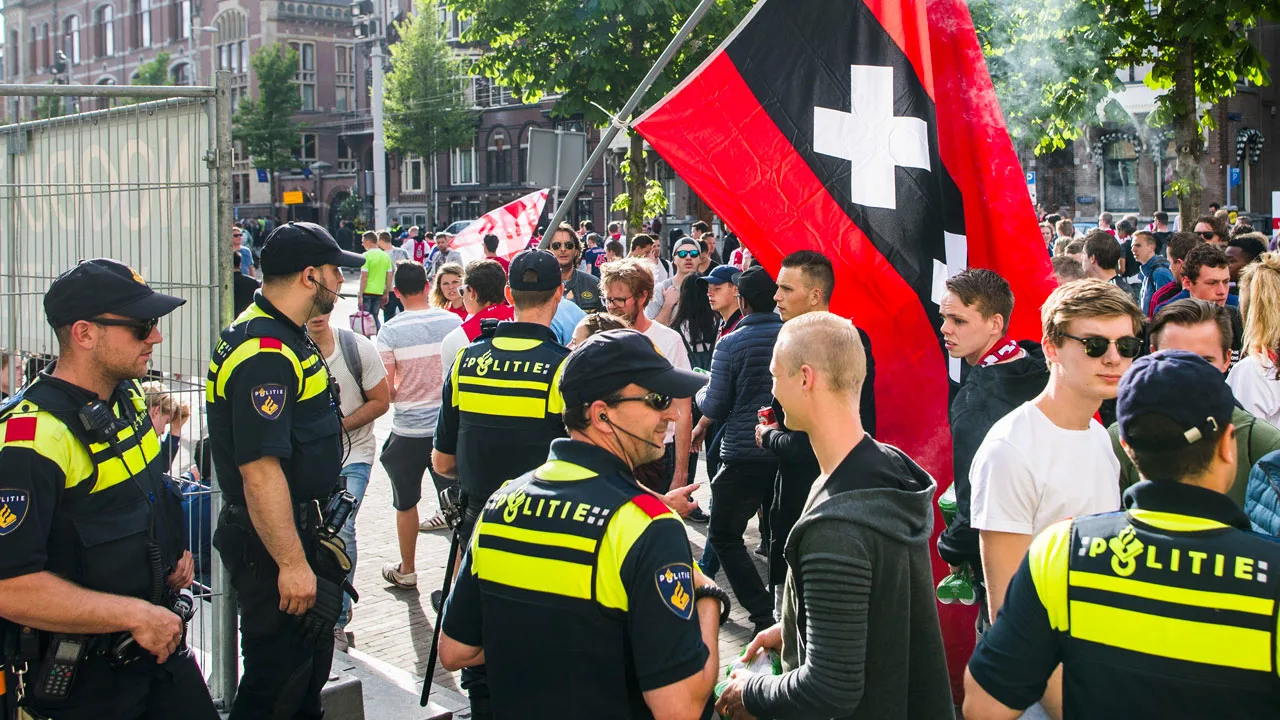 Wel politie beschikbaar voor demonstratie van Ajax-supporters
