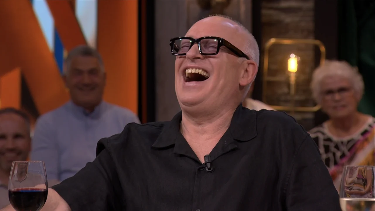 René grapt over haarscheiding: 'Ik heb een brede scheiding!'