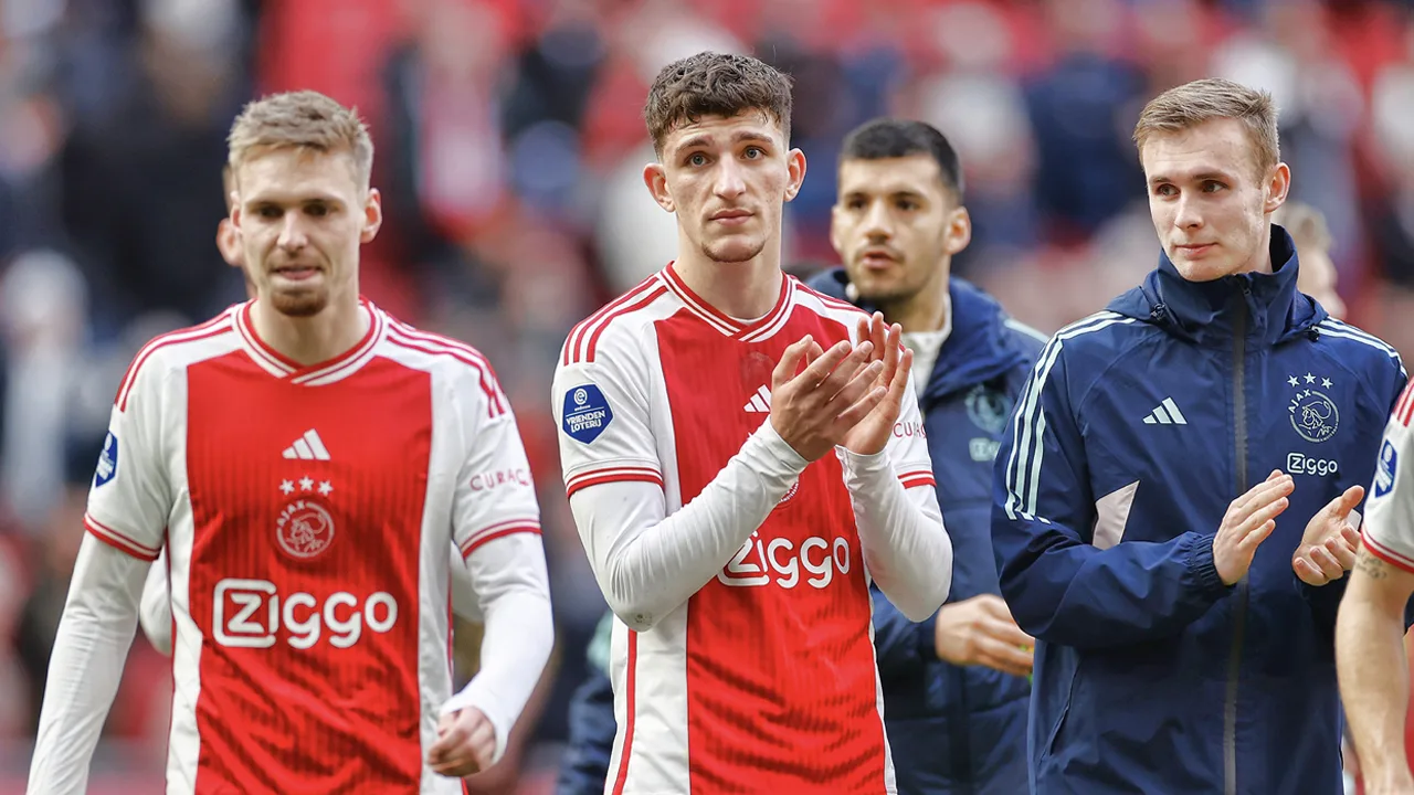 Vertrouwen bij Ajax voor duel met Aston Villa: ‘Ik denk dat we kunnen winnen'