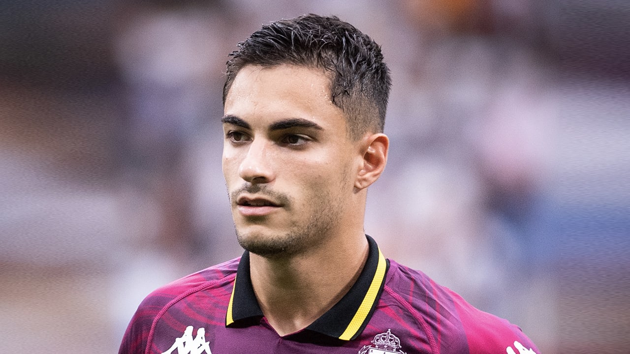 Officieel: Ajax haalt rechtsback Rosa vlak voor sluiten transfermarkt