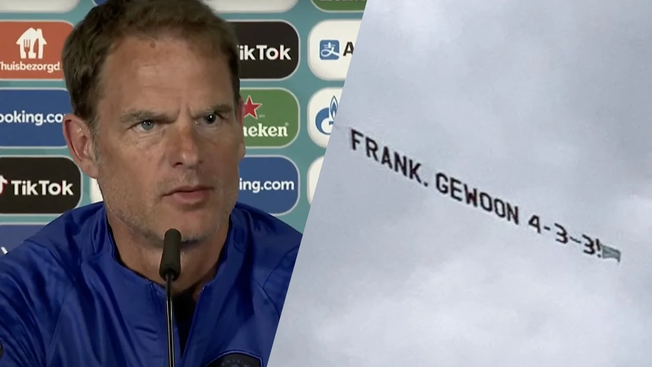 De Boer reageert op vliegtuig: 'Bedankt voor de tip, maar het blijft 3-5-2'
