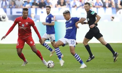 Eerste zege Schalke 04 na vijf nederlagen