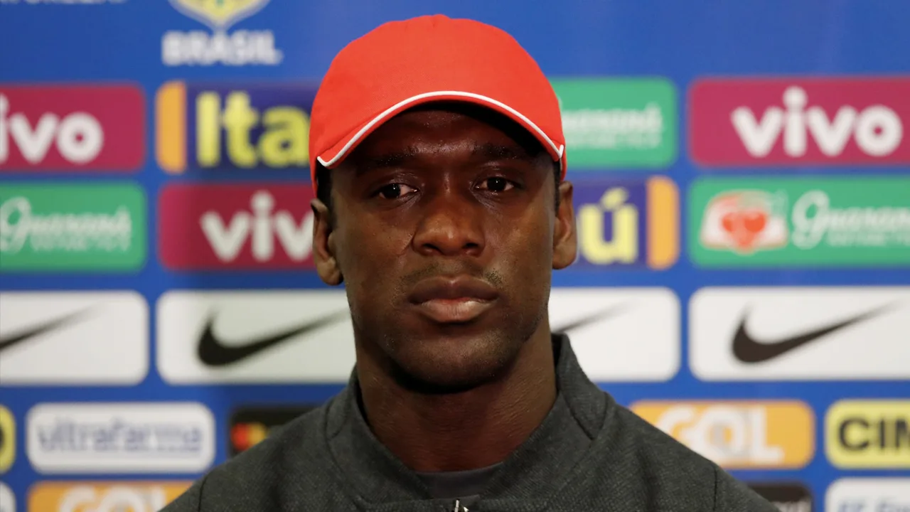 Ploeg van Seedorf weigert hotel te verlaten