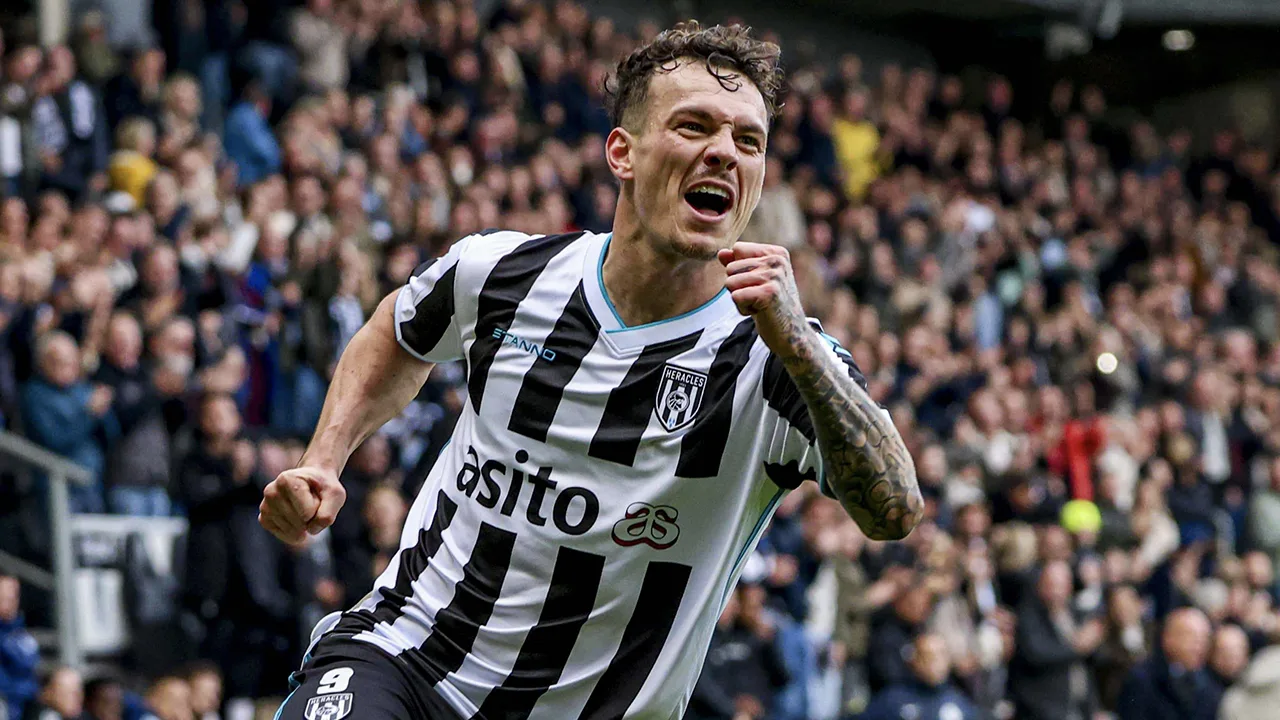 Herboren hekkensluiter Heracles scoort maar liefst acht (!) keer tegen PEC Zwolle