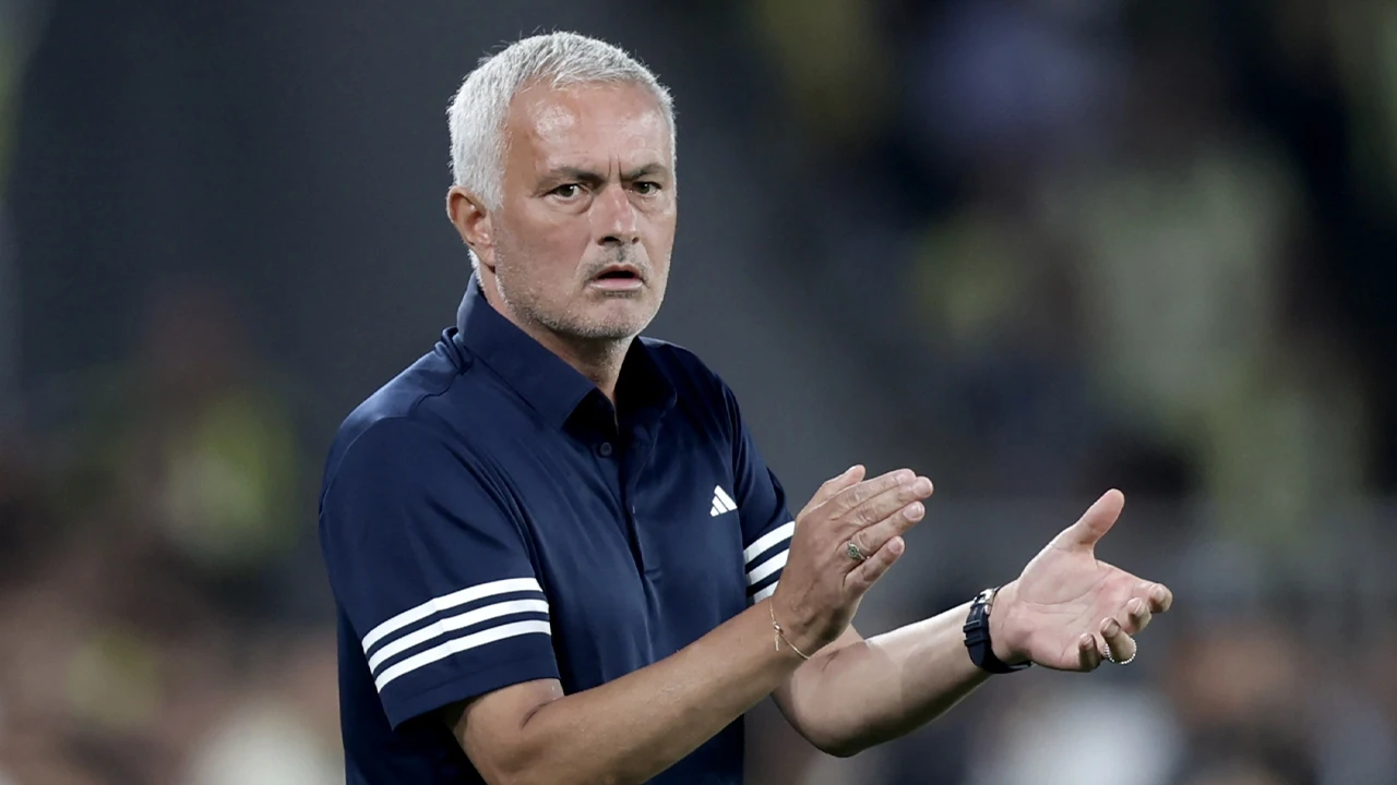 José Mourinho succesvolste trainer ooit tegen Nederlandse clubs