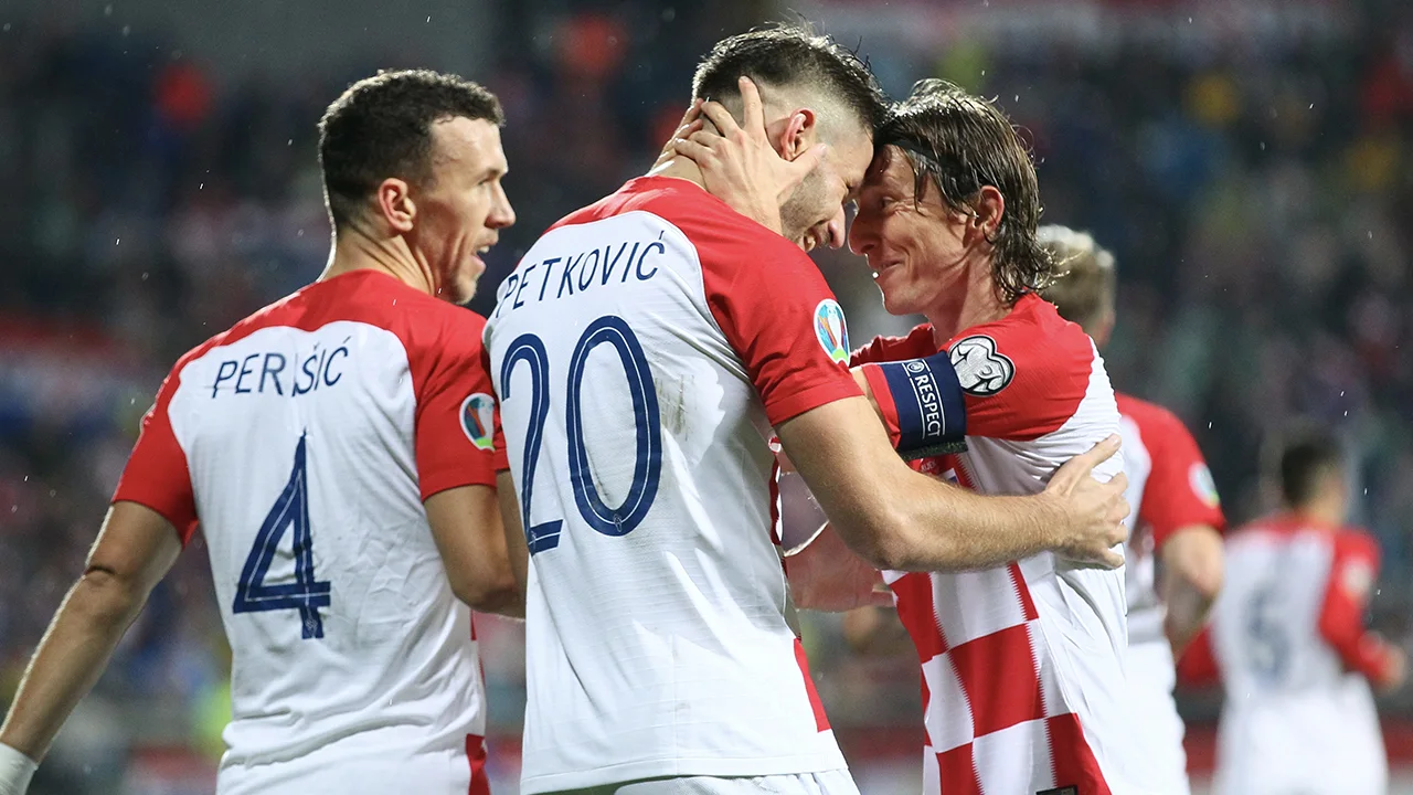 Kroatië klopt Slowakije en mag naar EK