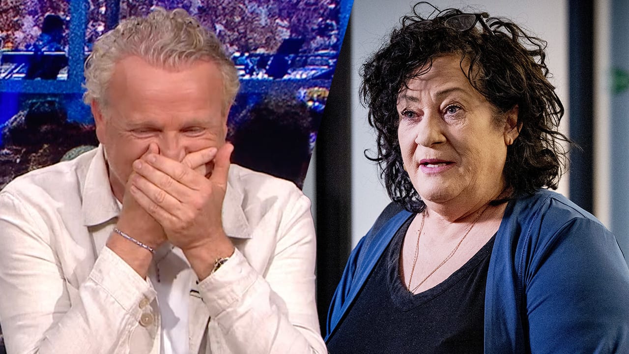 Gordon slaat bij Nieuws van de Dag handen voor zijn gezicht na grap over Caroline van der Plas