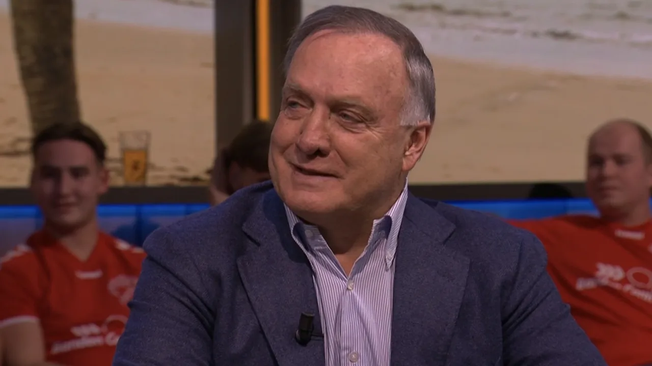 Dick Advocaat reageert op bondscoachschap Curaçao: 'Een hele leuke uitdaging!'