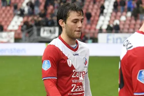 Van Overeem weken langs de kant