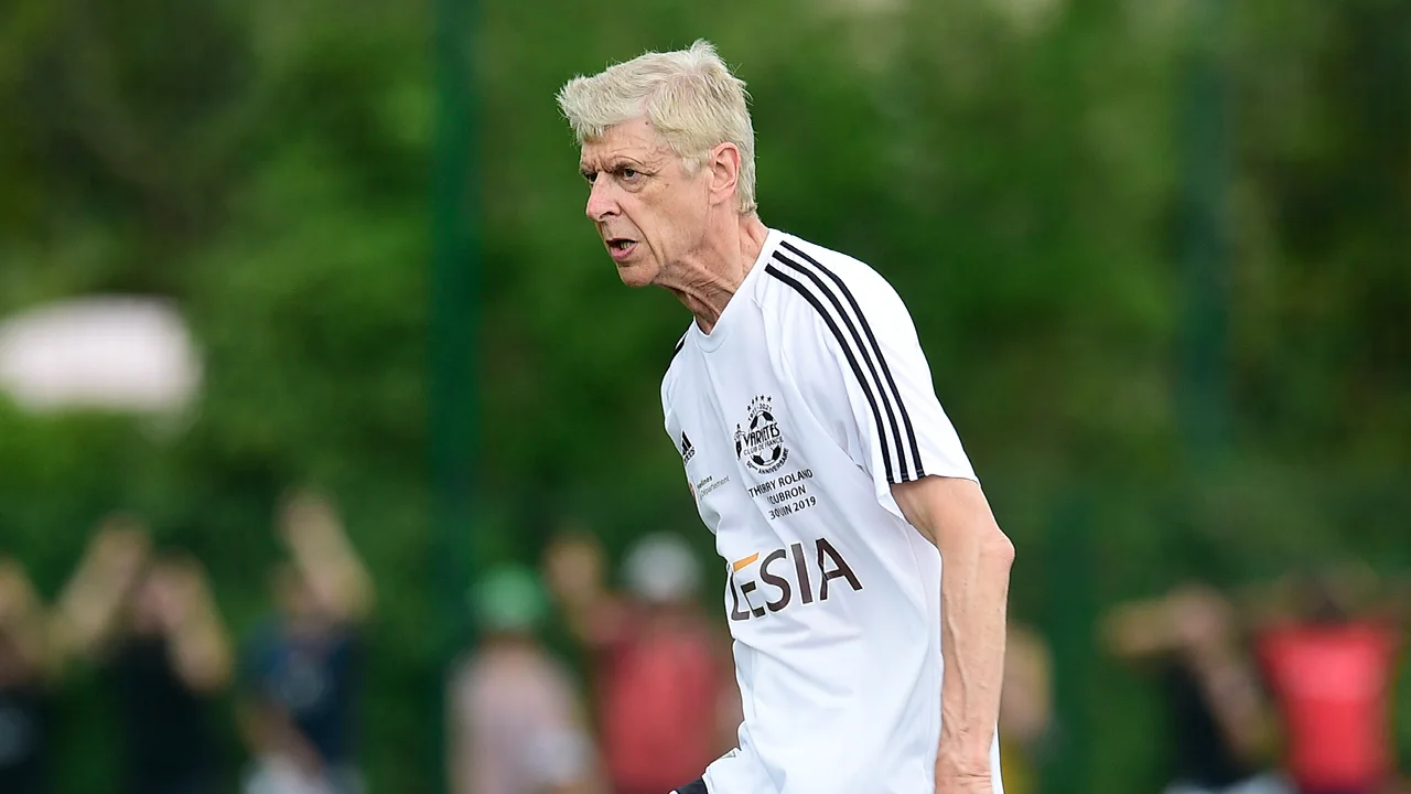 Wenger wil terugkeren in het voetbal